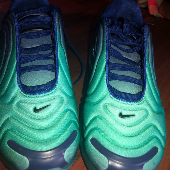 Nike Shoes - Nike airmax 720